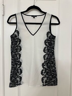 Jacob White V-Neck Sleeveless Top with Black Lace Panels